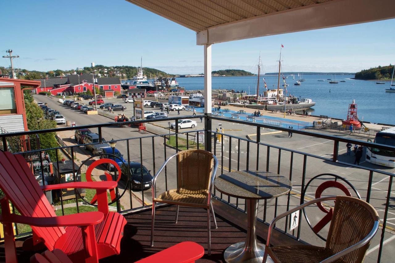 Rum Runner Inn Lunenburg Bagian luar foto