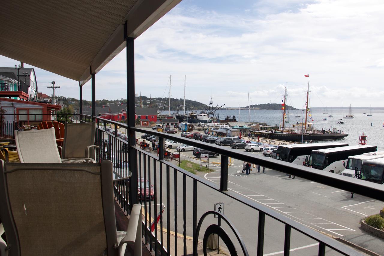 Rum Runner Inn Lunenburg Bagian luar foto